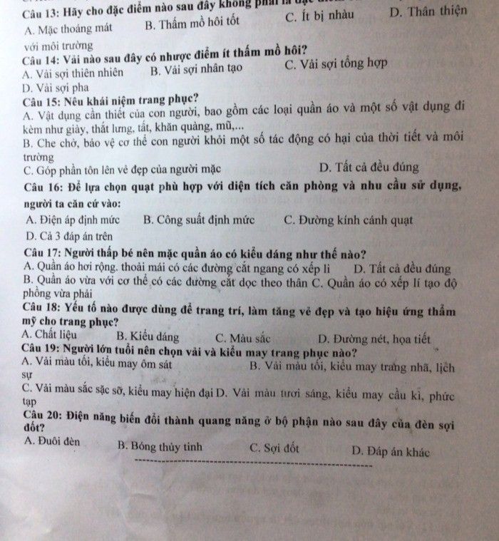 Loại vải có nhược điểm ít thấm mồ hôi là: Giải pháp cho trang phục thoải mái