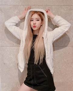 M/v mới của Rosé tên gì?