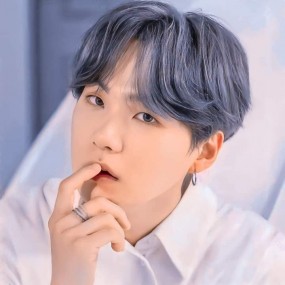 BTS (ảnh từ máy tính)