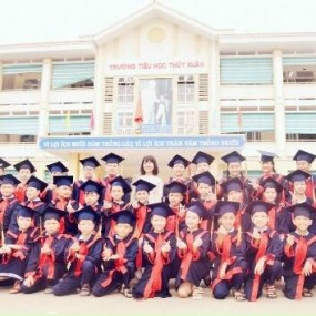 Tốt nghiệp cấp tiểu học