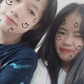 Tự nhiên hè đến nghỉ , thấy nhớ 2 kon bff này ghê , ko bt h tụi nó thía nào r :((