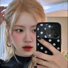 Yêu chị Rosé ai fan chị í thì like mạnh nha k fan thì like thì like tùy