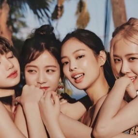 JISOO - JENNIE - ROSÉ - LISA