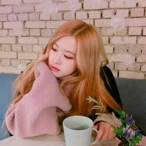 ablum rose. Hốt lẹ , tháng 06 mình ko đăng Blackpink nữa mà đăng cái khác nha