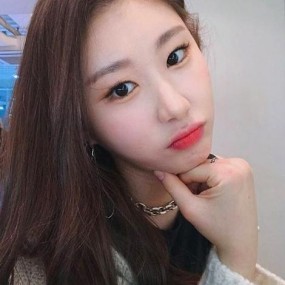 chaeryeong và những thành viên nhóm itzy