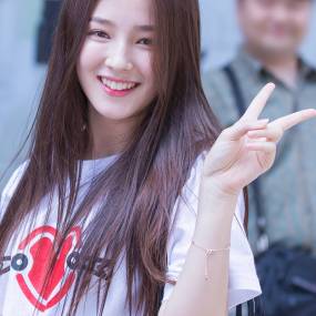 Nancy momoland